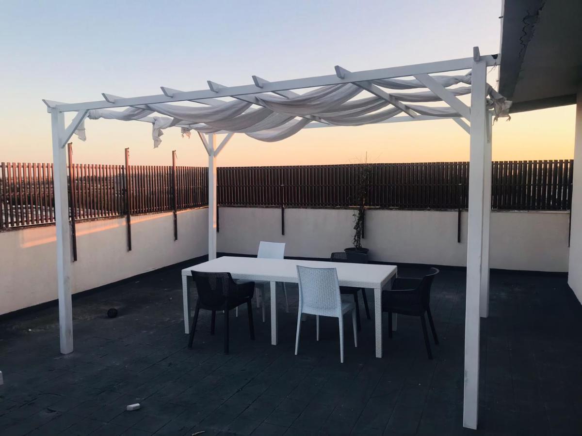 Luxus P4T Family 3 Bedroom With Pool, Tennis Court And Sauna 브린디시 외부 사진
